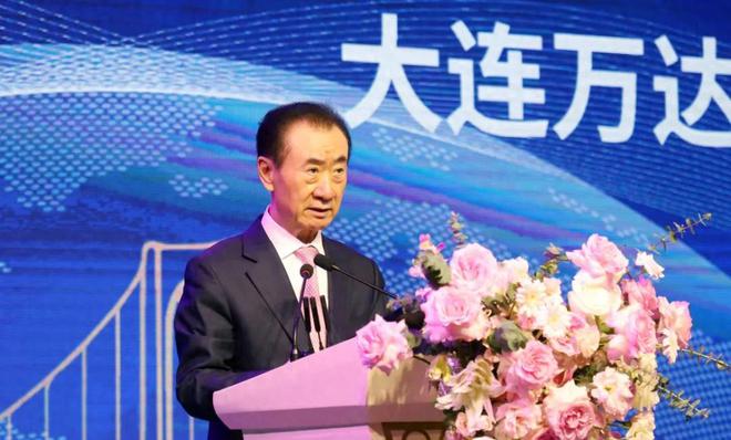 连抛48座万达广场，王健林回款500亿