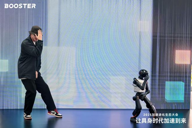 机器人进化史_机器人进化成人形的电影_