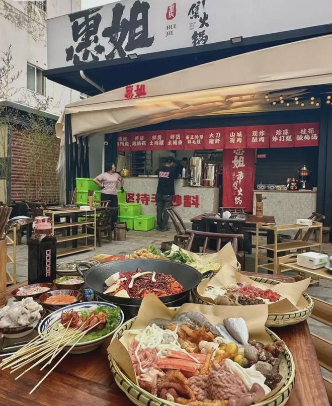 _餐厅停车场如何管理不消费客户_餐厅停车场方便的广告语怎么说