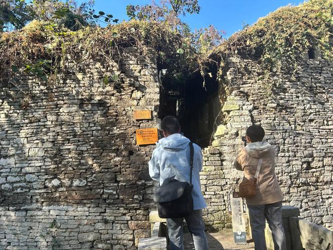 贵州安顺明朝遗民__贵州600年前的明朝古村