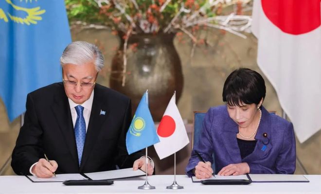 绕过中俄后院,高市早苗对中亚有何野心?__绕过中俄后院,高市早苗对中亚有何野心?