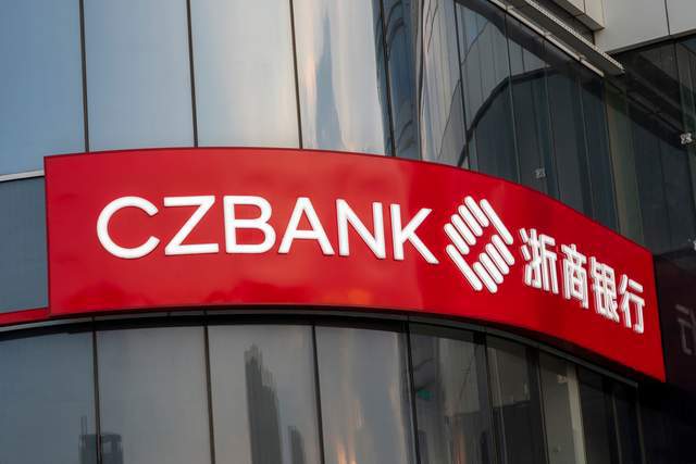 不良贷款余额增长，浙商银行能成国内第一家AI银行吗？_不良贷款余额增长，浙商银行能成国内第一家AI银行吗？_