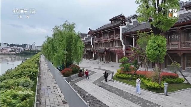 古城停车费上百元__亏损和盈利问题10个