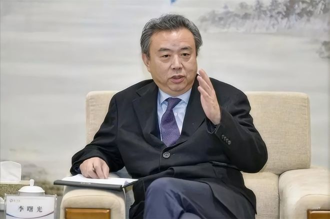 五粮液集团原董事长李曙光被开除党籍和公职