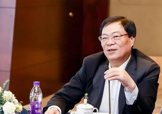 杉杉集团重整再生变，52岁辽宁首富重磅入局！公司曾陷“长子继母豪门内斗”__杉杉集团重整再生变，52岁辽宁首富重磅入局！公司曾陷“长子继母豪门内斗”