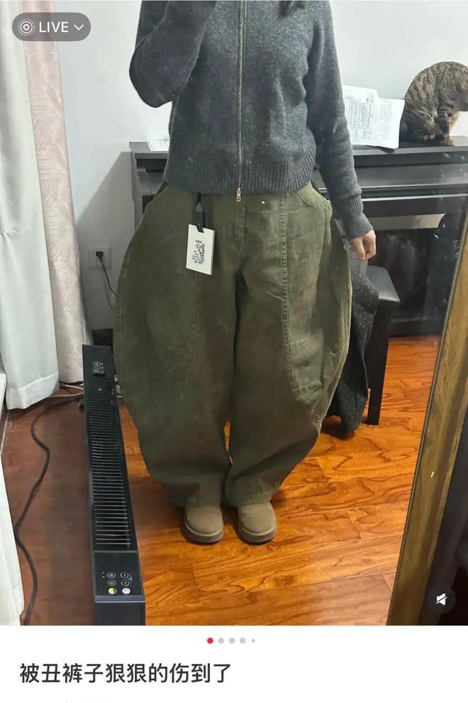 _“穿上像唐老鸭成精、脱下来能当砍刀”，谁在把优衣库的弯刀裤捧成新“神裤”？_“穿上像唐老鸭成精、脱下来能当砍刀”，谁在把优衣库的弯刀裤捧成新“神裤”？