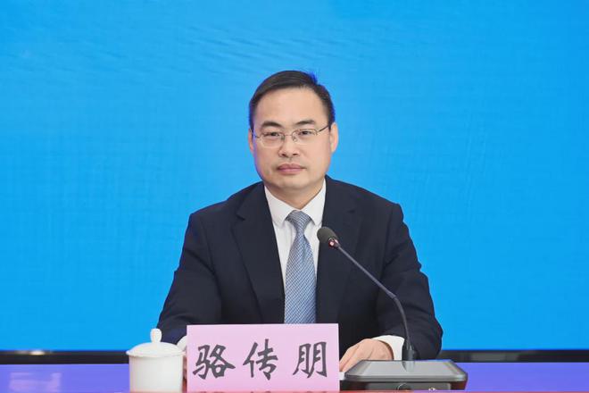 粤财控股入主南粤银行3年，第三任董事长上任、系70后女将__粤财控股入主南粤银行3年，第三任董事长上任、系70后女将
