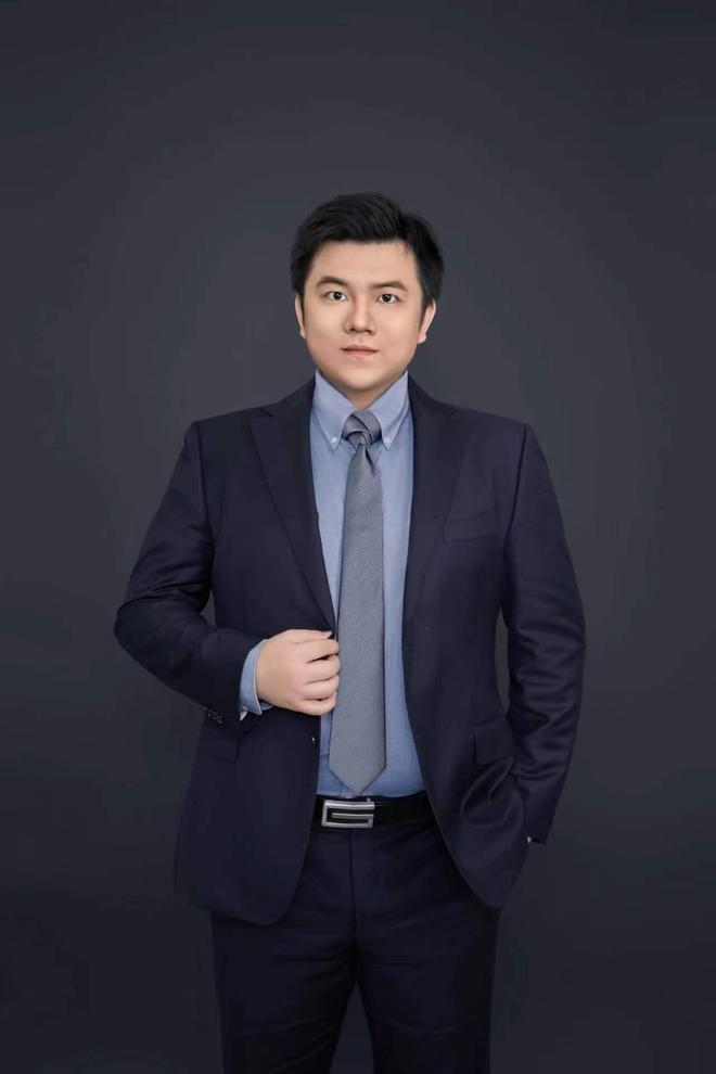 机器人非要“长得像人”？对话优艾智合副总裁关健：关键要适配实际任务