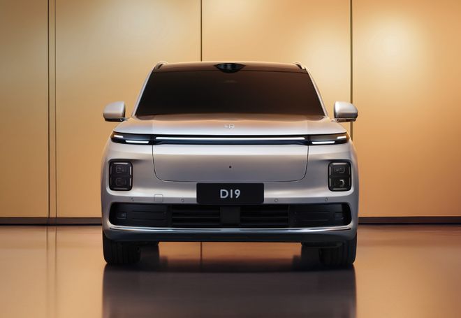 零跑汽车:被一汽收购消息不实,创始团队必须实控企业,前备箱与蔚来相似称是巧合__零跑汽车:被一汽收购消息不实,创始团队必须实控企业,前备箱与蔚来相似称是巧合