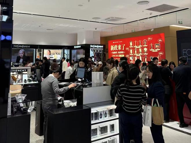 游客超1亿人次，消费超2000亿：海南想把文旅生意再做大