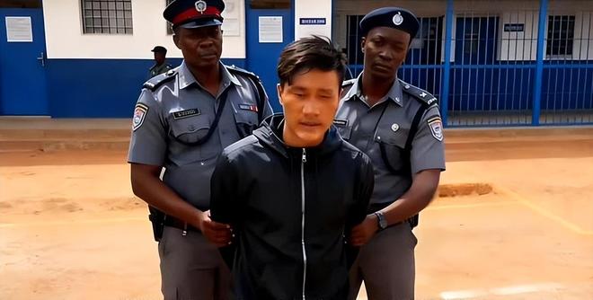 _越南残害中国女兵_寒武纪21捡子挨巴掌