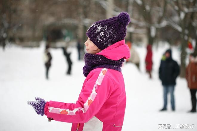 _中产羽绒服“高价围城”，两千元是门槛还是困局开端？_中产羽绒服“高价围城”，两千元是门槛还是困局开端？