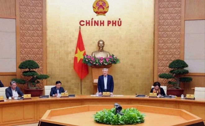 越南看中国高铁_越南人体验中国高铁_