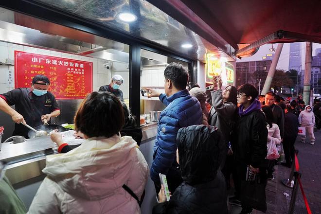 年终盘点｜回归商业本质：餐饮业新业务、现炒与降价的突围战
