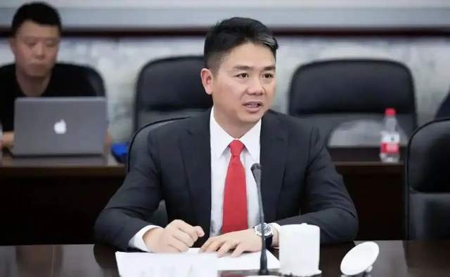 雷军和刘强东_雷军和刘强东同一个综艺节目_