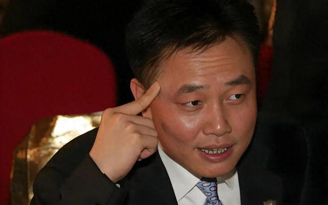 黄光裕再出山：从零售教父到创业导师的跨界转身