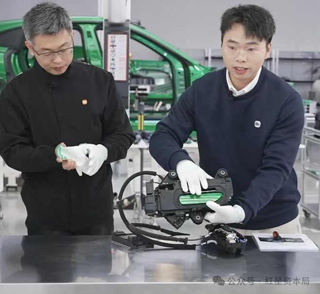 _雷军开启新年第一场直播，提及“绿化带战神”，称“拆车是希望大家能说些公道话”_雷军开启新年第一场直播，提及“绿化带战神”，称“拆车是希望大家能说些公道话”