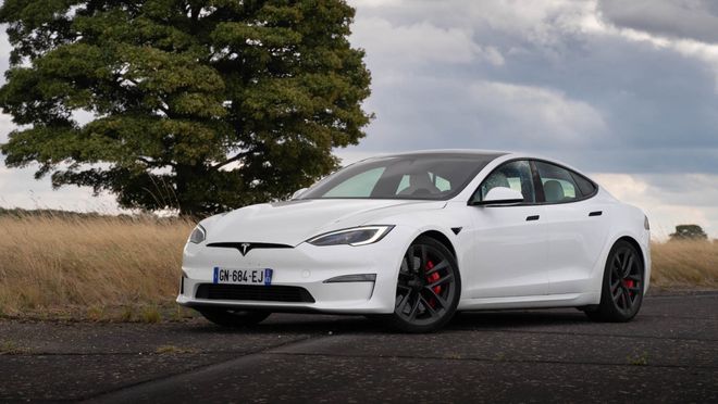 马斯克豪车__Model S/X停产，但马斯克又开启两场豪赌