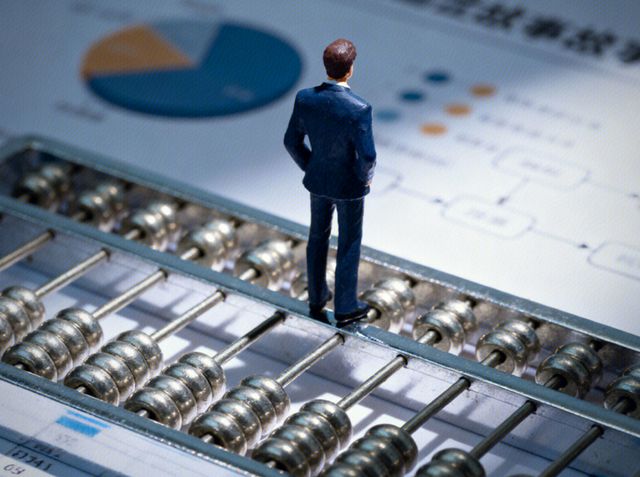 150亿中恒电气实控人操纵市场被判3年，老婆顶上董事长！_150亿中恒电气实控人操纵市场被判3年，老婆顶上董事长！_