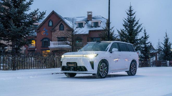 终于有电动汽车愿意兜底了