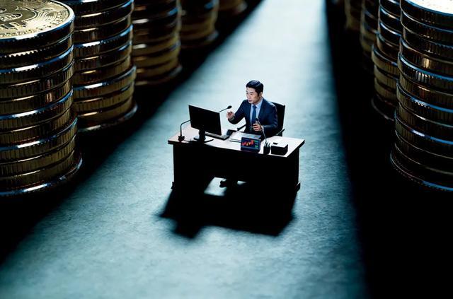 单日吸金120亿，背后大V被封号