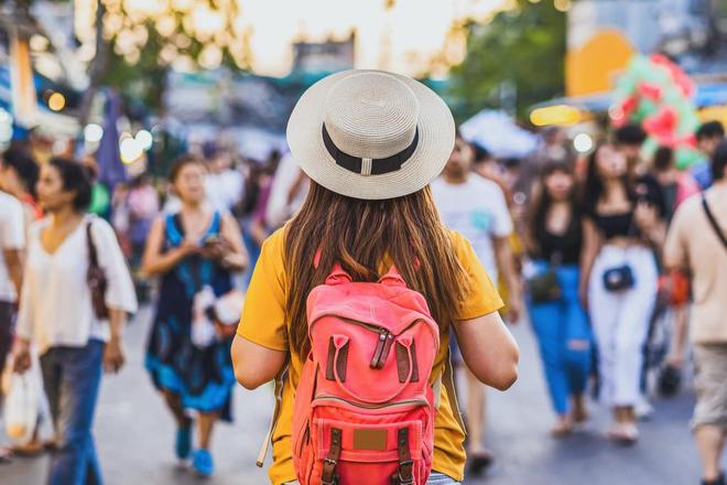 跨年消费热力十足，中国经济活力强劲