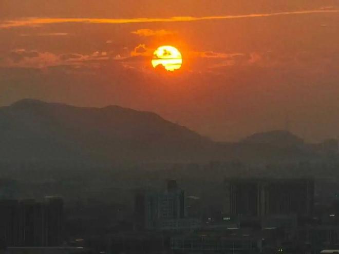 宝新能源实控人叶华能因隐瞒股权代持、违规减持被罚没超3754万元