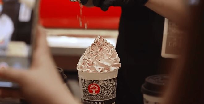 霸王茶姬奶盖怎么开_霸王茶姬一杯奶茶成本_