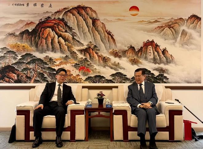 中马智库机构在吉隆坡举行交流座谈 探讨区域研究与合作