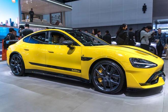 小米穿越风暴这一年，给创新者以时间