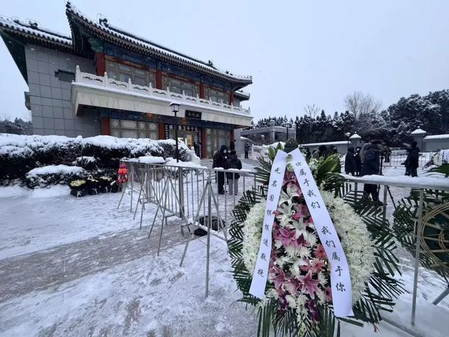 千人冒雪送“棋圣”,韩国“围棋皇帝”曹薰铉专程道别:盼未来与聂老天堂对弈__千人冒雪送“棋圣”,韩国“围棋皇帝”曹薰铉专程道别:盼未来与聂老天堂对弈
