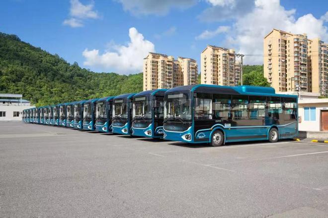 中型客车，都买谁？看1-2月销量：海格1196辆，晶马亚军，宇通第3_中型客车，都买谁？看1-2月销量：海格1196辆，晶马亚军，宇通第3_