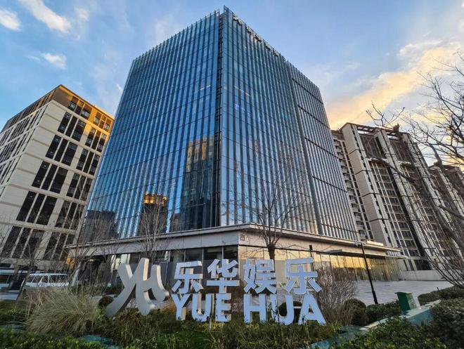 她，顶流制造机，转身去做机器人了｜商界木兰