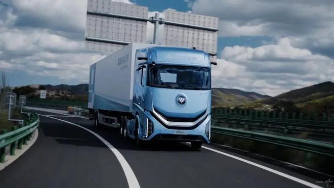 重磅！2025中国商用车10大集团出炉：福田64万辆，中国重汽超东风