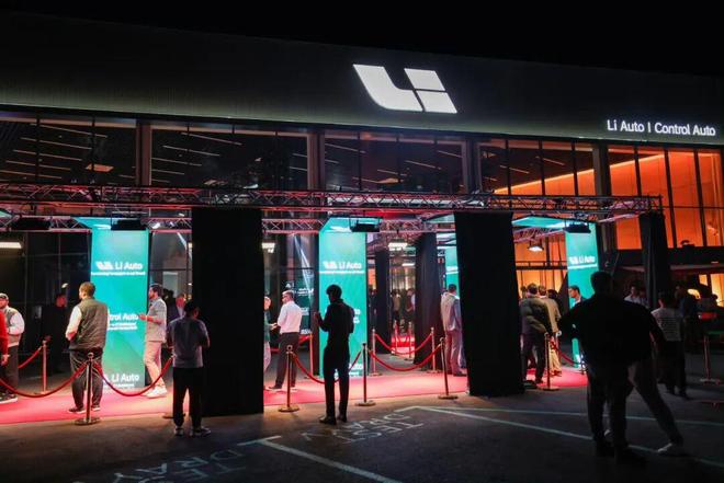 _理想销量破万_理想汽车跌超9%