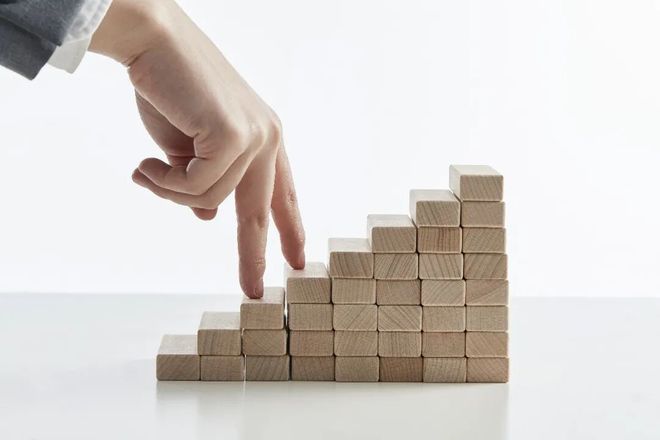 “老将”回归 成都银行迎来新棋局