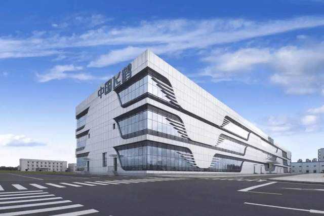 “失速”的飞鹤！全力捍卫“一哥”？